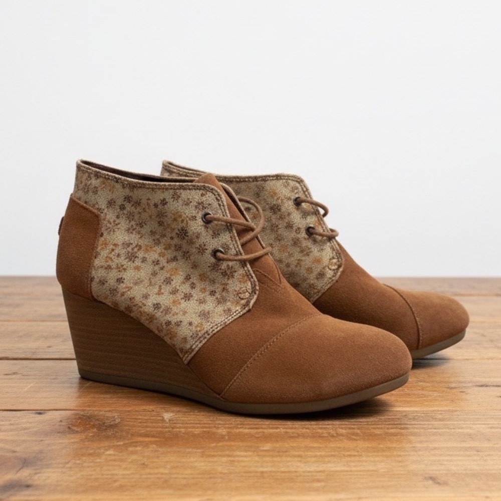 TOMS Desert Wedge Brown Suede Floral Lace Up Ankle Booties Women Brown 9.5